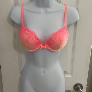 Beautiful Peachy Pink Ombré Lace Push-Up Bra